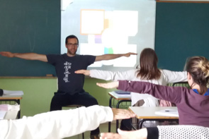 yoga adaptado para las aulas de primaria y secundaria