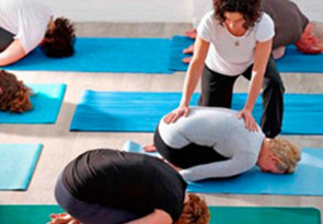 yoga adaptado para personas mayores